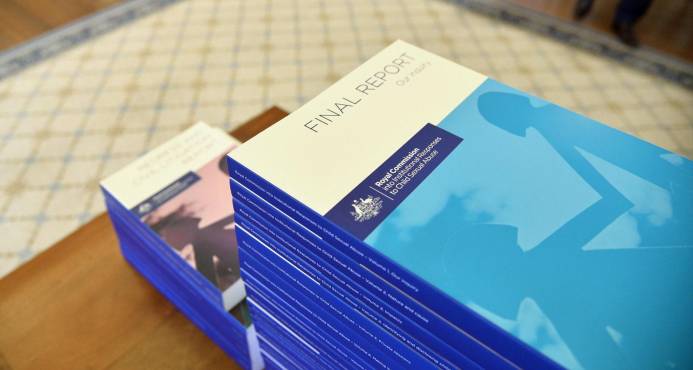 Vaticano promete ver sugerencias que hizo Australia contra pedofilia imagen