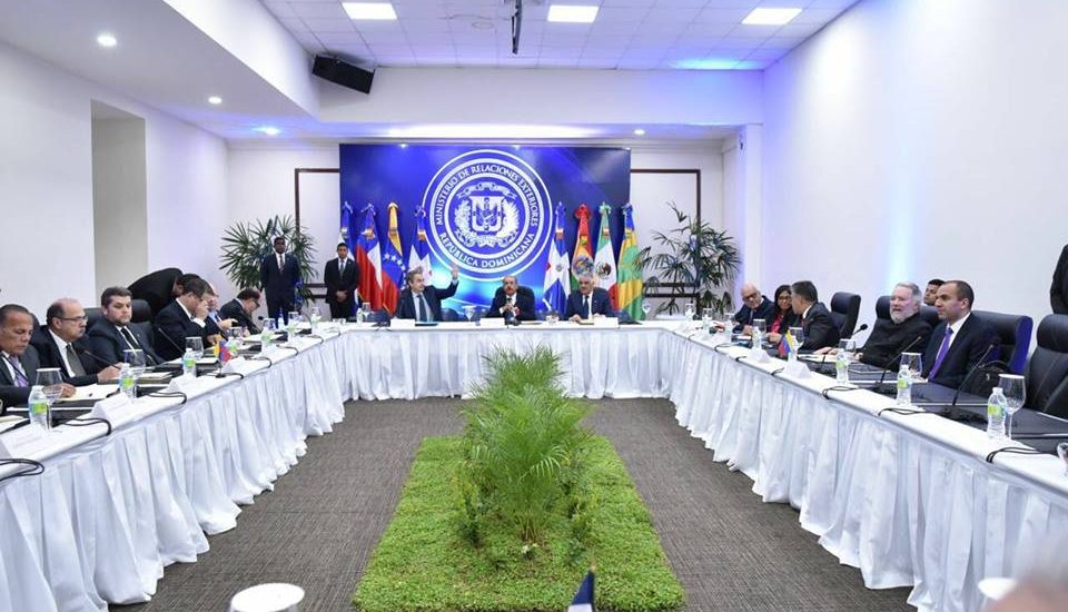 VENEZUELA: Oficialismo «conspira» contra diálogo, dicen opositores imagen