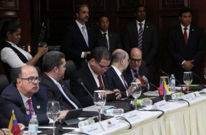 Ante incertidumbre diálogo, oposición venezolana apela a la transparencia