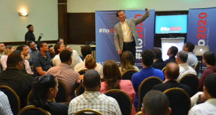 Víctor Bisonó: “Será la juventud quien decida el destino del país en el 2020” imagen