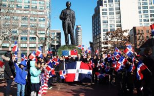 NUEVA YORK: Consulado de la RD deposita ofrenda floral a Duarte