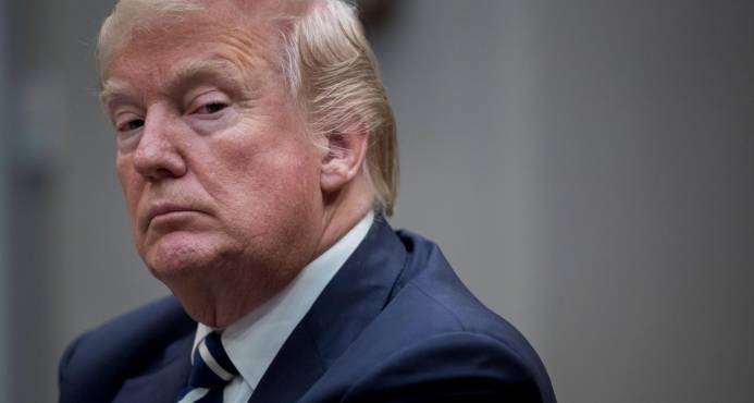 Trump tilda “agujeros de mierda” a El Salvador y Haití, según un diario imagen
