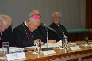 VENEZUELA: Episcopado pide cambio condiciones diálogo en R.Dominicana