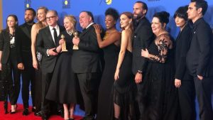 Hollywood sacude sus demonios y grita contra el acoso en Globos de Oro Hollywood sacude sus demonios y grita contra el acoso en Globos de Oro