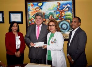 SANTIAGO: FONPER entrega $2 millones para ampliar hospital