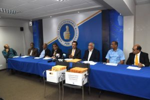 PRM  elegirá en rifa orden aspirantes a la presidencia y secretaría general