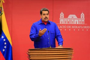 VENEZUELA: Maduro aumentará 40% en el salario mínimo para 2018