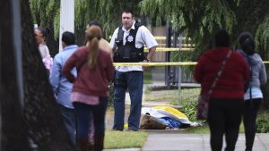 EEUU: Mueren cuatro personas por disparos en un domicilio de California
