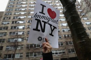 NY lidera lucha para evitar recortes financieros a ciudades santuario NY lidera lucha para evitar recortes financieros a ciudades santuario