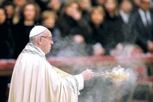 Papa Francisco pide se garantice la «paz¨a los inmigrantes y refugiados