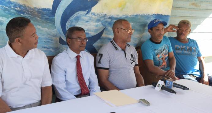 Pescadores piden limpieza y sostenimiento del río Isabela imagen