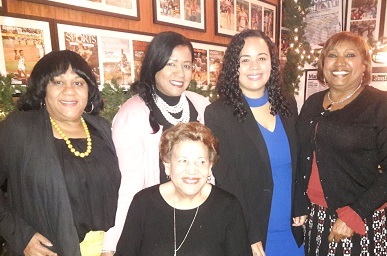 Asambleísta De la Rosa recauda miles dólares para su reelección imagen