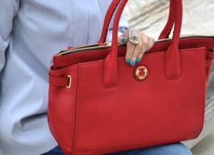 Dominicanas toman medidas ante ola robo carteras