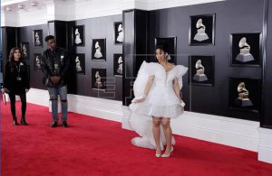 Las rosas blancas del #MeToo reinan en la alfombra roja de los Grammy Las rosas blancas del #MeToo reinan en la alfombra roja de los Grammy