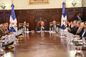 Danilo dispone reducir 75% requisitos para renovación de registro sanitario Danilo dispone reducir 75% requisitos para renovación de registro sanitario