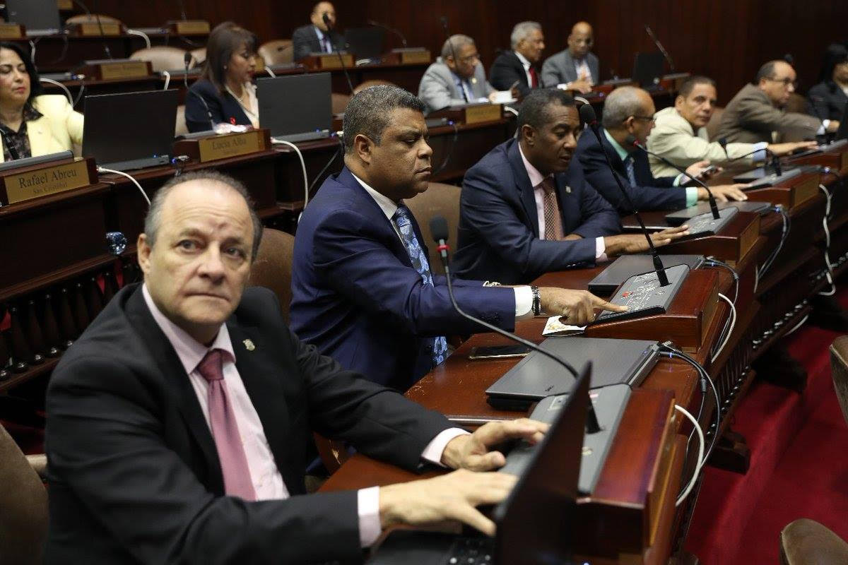 Diputados aprueban proyecto de ley sobre manejo desechos sólidos imagen