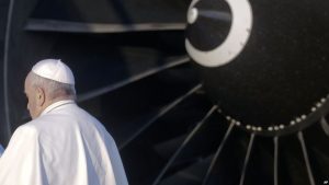 Papa Francisco inicia este lunes complicada visita a Chile y Perú