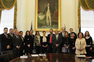 Urgen al Congreso legislación proteja soñadores y beneficiarios TPS