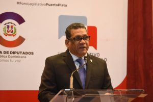 PUERTO PLATA: Foro Legislativo discute necesidades provincia