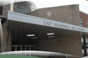 Una secundaria de Nueva Jersey obsesionada por seguridad Una secundaria de Nueva Jersey obsesionada por seguridad