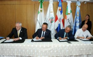 R. Dominicana y FAO firman acuerdo para mejorar calidad de vida R. Dominicana y FAO firman acuerdo para mejorar calidad de vida