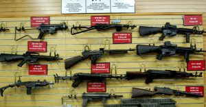 EEUU: Demócratas buscan prohibir armas de asalto en el país EEUU: Demócratas buscan prohibir armas de asalto en el país