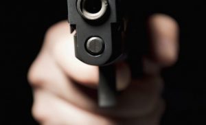 Desconocidos asesinan asimilado PN y huyen con su arma de reglamento