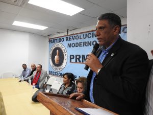 Chu Vásquez: El PRM no puede entrenar gente nueva para llegar al poder Chu Vásquez: El PRM no puede entrenar gente nueva para llegar al poder