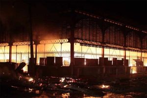 HAITI: Se incendia uno principales mercados de capital Puerto Príncipe