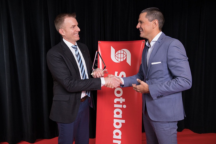 Scotiabank recibe el premio Transforming Education Award 2017 imagen