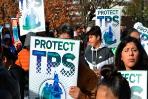EEUU: Juez federal cancela TPS para miles migrantes haitianos