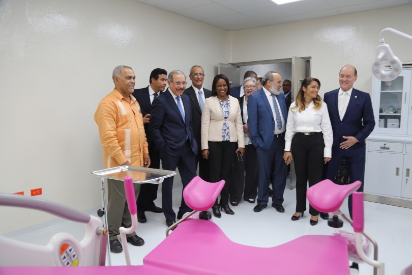 SAMANA: Medina entrega un hospital que beneficiará a 24 mil personas imagen