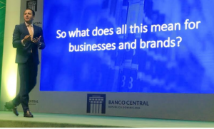 Citi ofrece charla sobre evolución del comercio en línea y visión de la banca