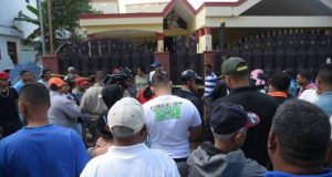 SAN FCO. MACORIS: Hombre asesina esposa de un balazo y se suicida