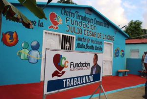 NAGUA: Instalan en Mata Bonita moderno centro tecnológico