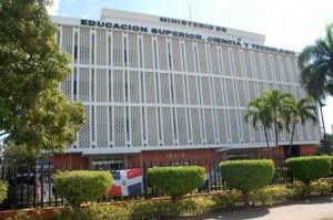 𝗠𝗘𝗦𝗖YT logra acreditar a nivel internacional escuelas medicina