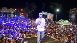 Mozart La Para y Sexapeal cierran el Carnaval Santo Domingo Este