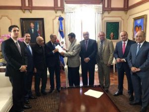 SFM: Danilo Medina promete al CRD construir obras vitales para Nordeste