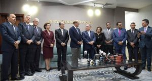 PLD y JCE confiados en aprobación ley de partidos; comisión la estudiará PLD y JCE confiados en aprobación ley de partidos; comisión la estudiará