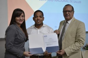 Nombran 223 médicos pasantes de Ley Nombran 223 médicos pasantes de Ley