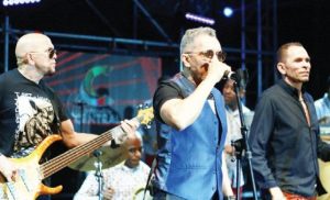 Los Rosario y Mozart La Para en el carnaval vegano