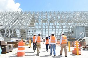 Directivos del BID visitaron la termoeléctrica de Punta Catalina