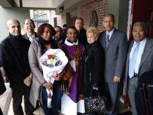 Sacerdote exhorta a cronistas de arte a ejercer como un apostolado