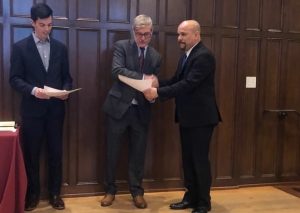 Reconocen estudiante dominicano de postgrado