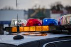 Agente policial balea hombre blandía cuchillo