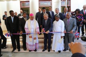 BARAHONA: Medina entrega Catedral y Obispado completamente restaurados