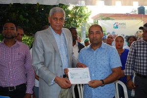 SAN CRISTOBAL: Alcaldía inicia construcción aceras y contenes SAN CRISTOBAL: Alcaldía inicia construcción aceras y contenes