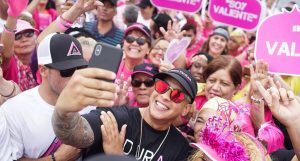 Daddy Yankee da mensaje de esperanza a pacientes cáncer