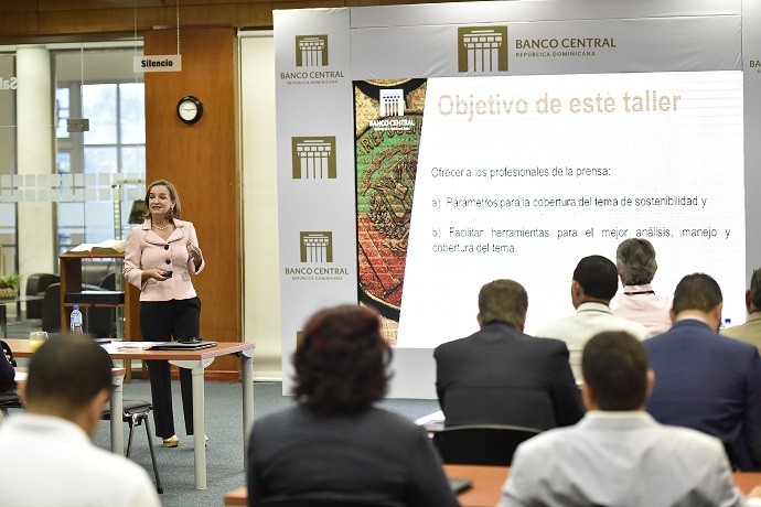 BCRD ofrece taller “Periodismo socialmente responsable” imagen