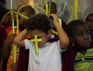 Procesiones centenarias en Santo Domingo, cuna de evangelización
